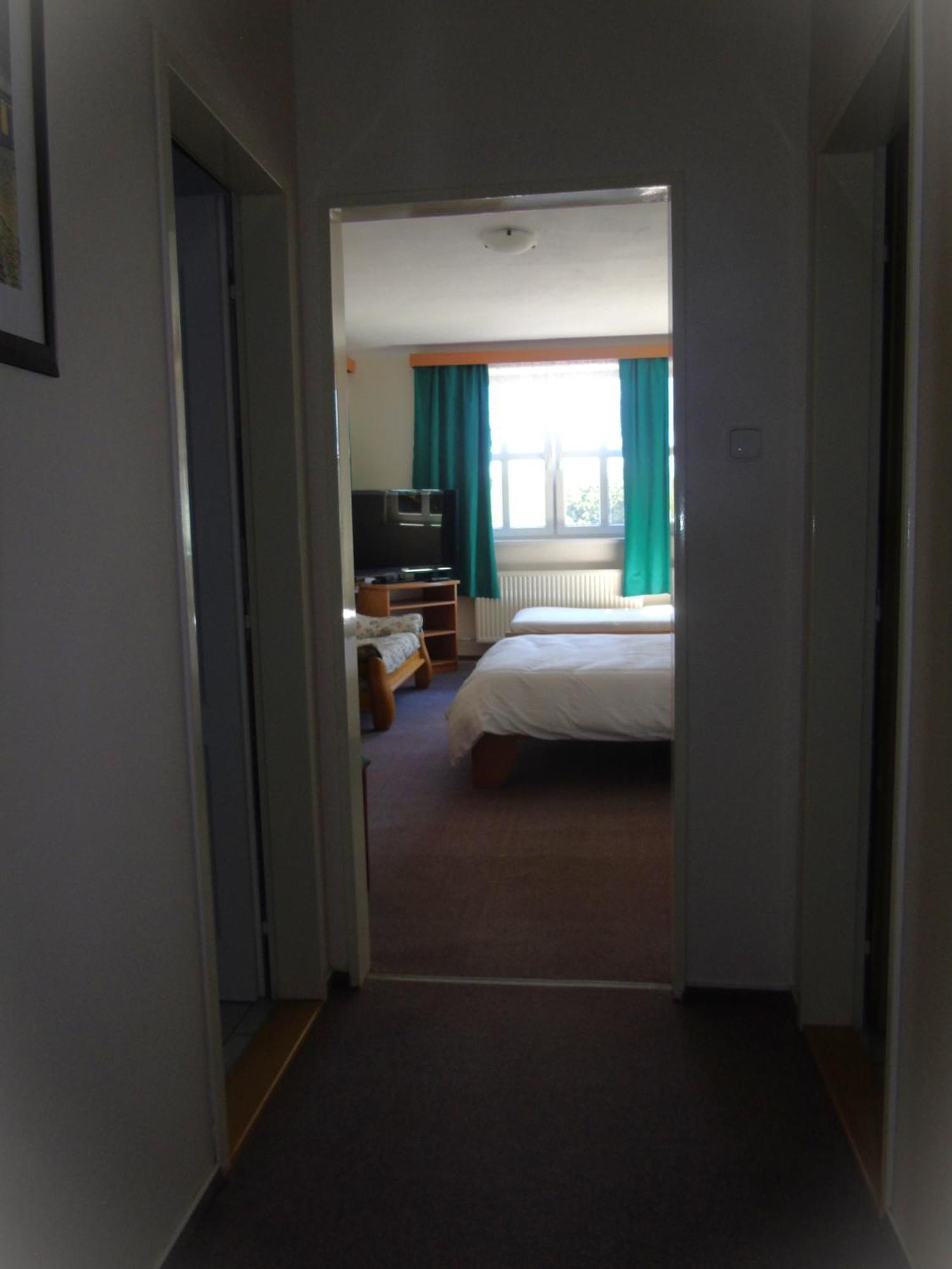 Toris Inn Trinec Exteriör bild