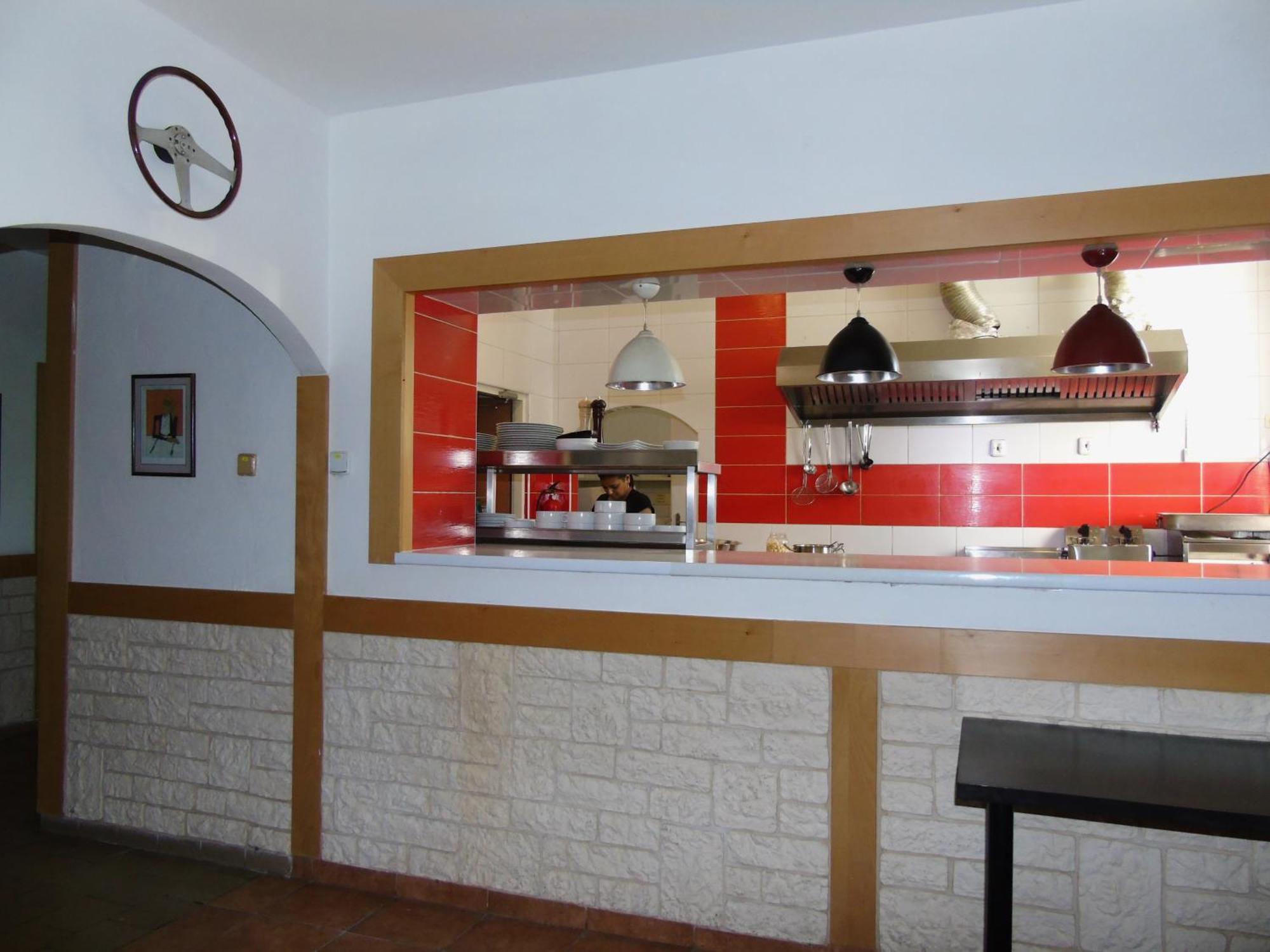 Toris Inn Trinec Exteriör bild